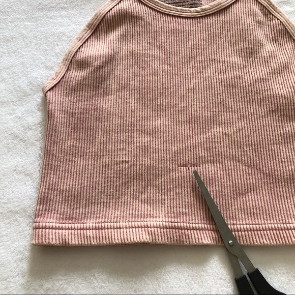 FLAW Free People Pink Happiness Runs Crop Top - Picture 3 of 6